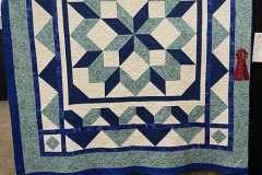 Crossroads-to-Texas-Customer-quilt-winner1